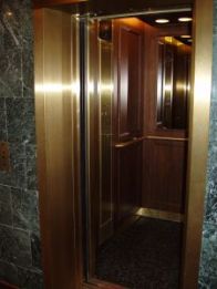 Обрамление лифтовых порталов